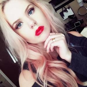 Meet your Posher, Sierra